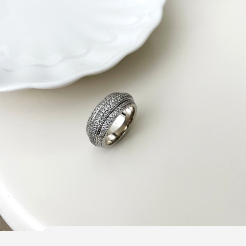 LV Rings